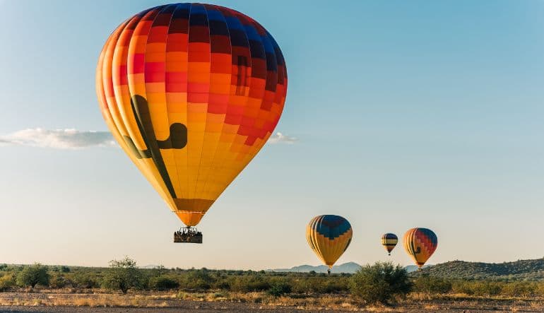 Hot air balloon flight in Phoenix, Arizona Hot air balloon flight in Phoenix, Arizona