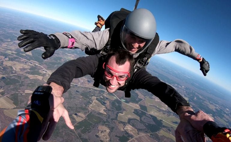 Skydive Between Tampa and Orlando at 14,000 ft - vue 3