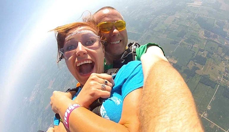 Tandem skydiving near Detroit - vue 3