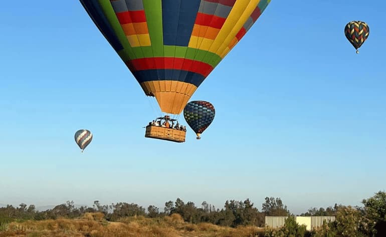 Hot air balloon ride near Los Angeles Hot air balloon ride near Los Angeles