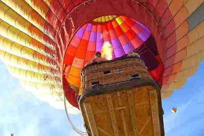 Hot air balloon ride over Tucson - Champagne and breakfast - vue 3