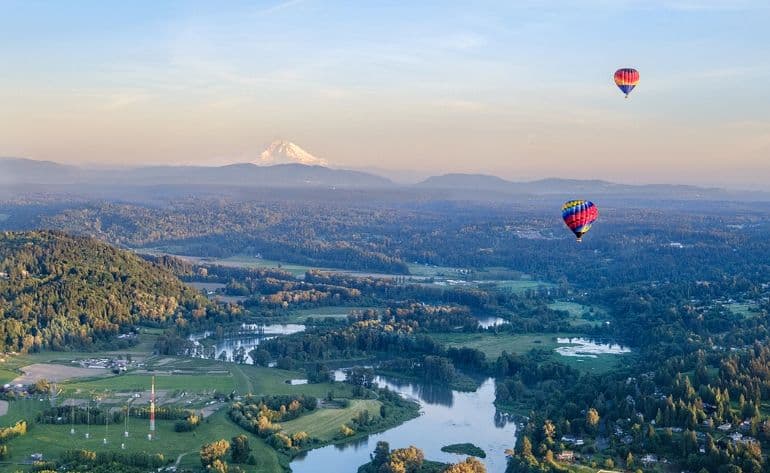 Hot Air Balloon Ride Near Seattle at Sunset Hot Air Balloon Ride Near Seattle at Sunset