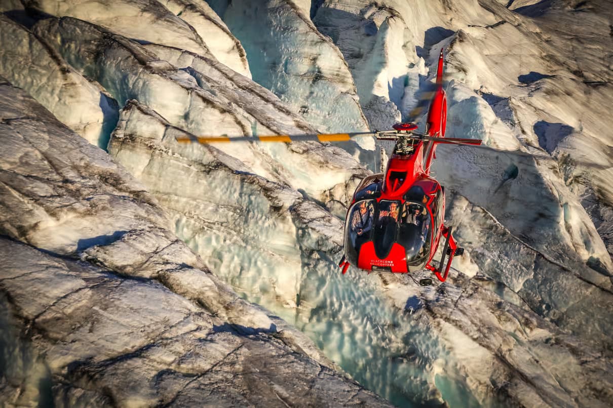 Helicopter tour from Whistler with a glacier landing - vue 8