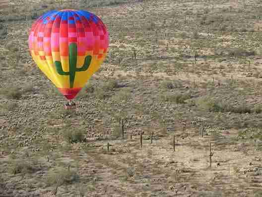 Hot air balloon ride over Tucson - Champagne and breakfast - vue 4