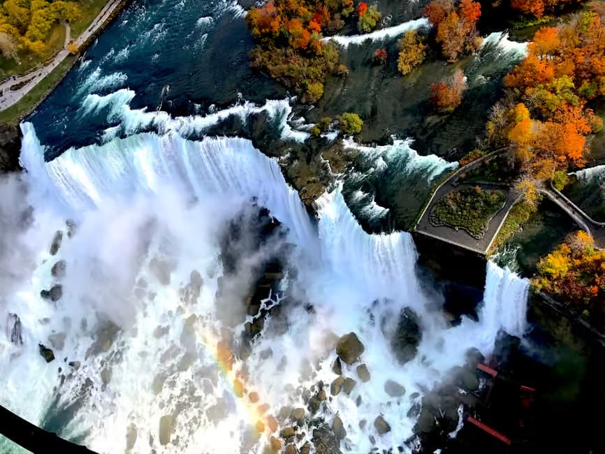 Helicopter flight over Niagara Falls, USA - vue 4