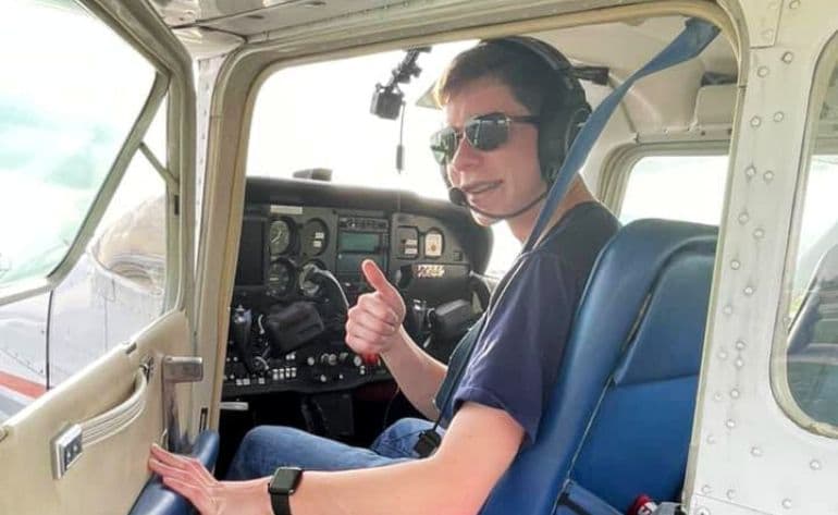 Introductory airplane flight lesson in Chicago Introductory airplane flight lesson in Chicago