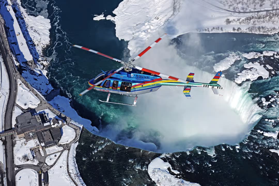 Helicopter flight over Niagara Falls - Departure on the Canada side - vue 2