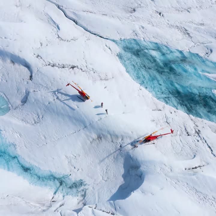 Valdez helicopter tour with a glacier landing - vue 3