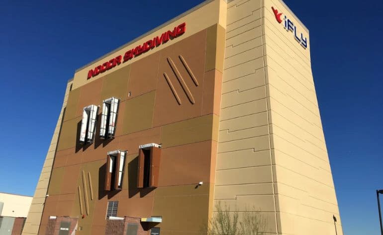 Indoor skydiving in Phoenix - vue 3