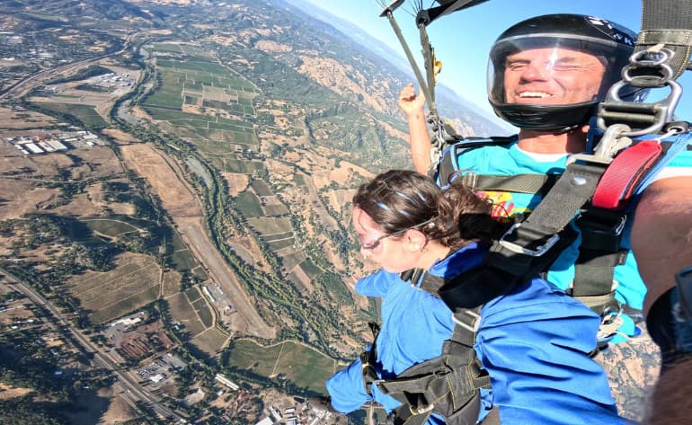 Tandem skydiving near San Francisco - vue 3