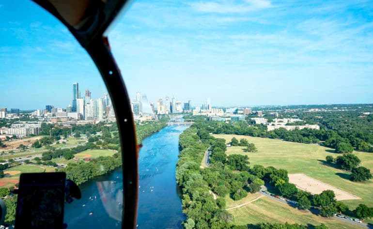 Private helicopter flight in Austin, Texas - vue 2