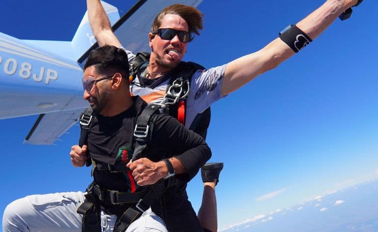 9,000 ft Skydiving in Rochelle, Illinois - vue 3