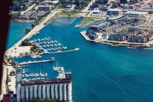 Helicopter Tour Around Blue Mountain in Ontario - vue 4