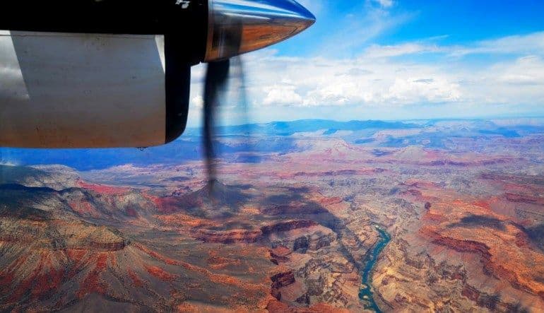 Airplane Tour to the Grand Canyon from Las Vegas Airplane Tour to the Grand Canyon from Las Vegas
