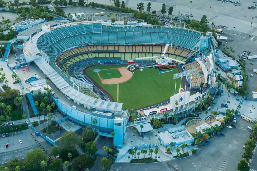 Helicopter Tour Around Hollywood - vue 3