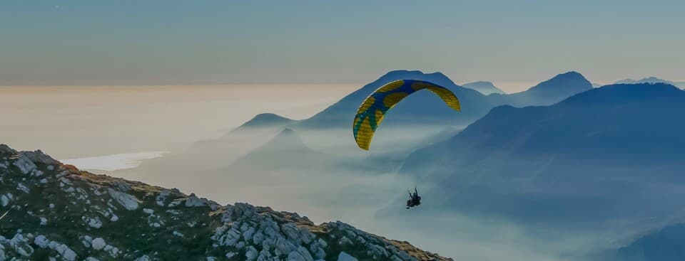 Tandem paragliding flight